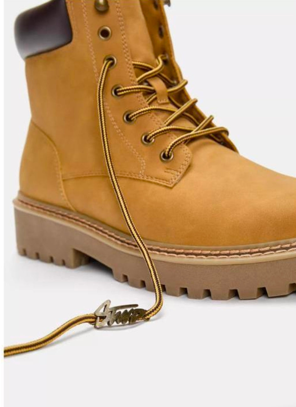 STWD Lace Up Boots